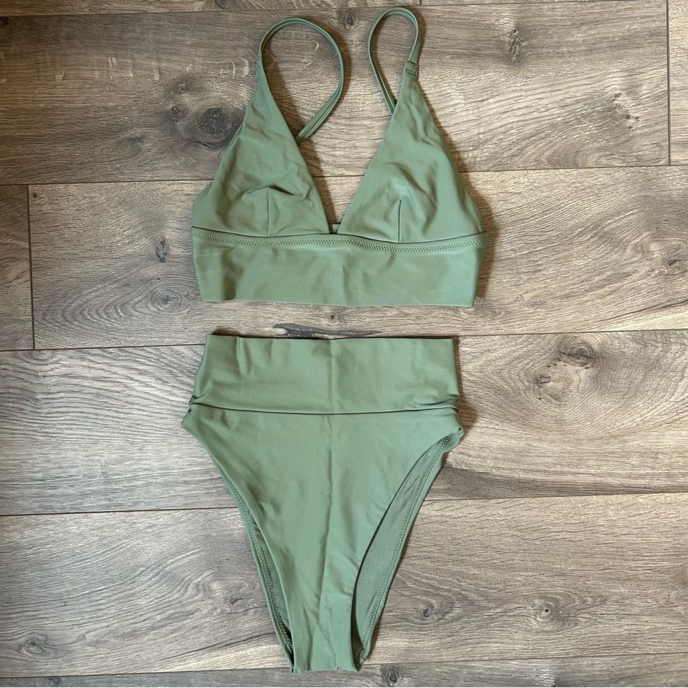Aerie by American Eagle green bikini set